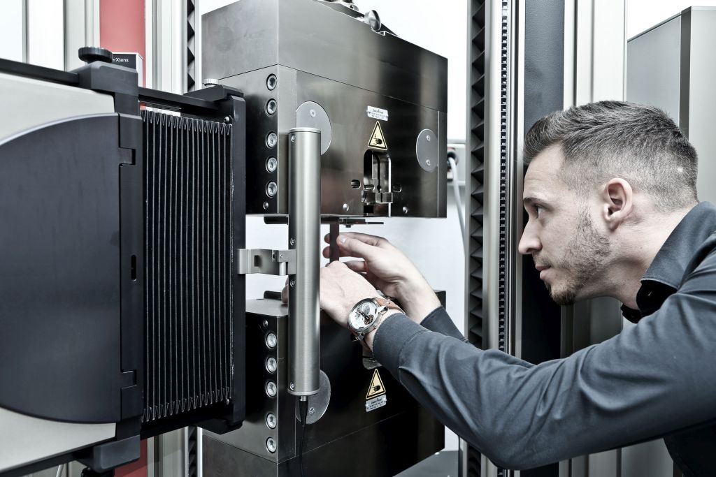 Controlling the temperature is crucial in achieving reliable test results at high temperatures